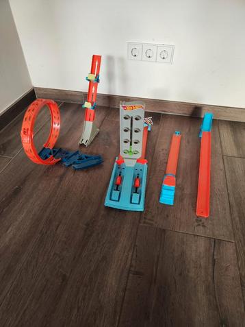 Hot Wheels Baan Delen - Looping, Dragstrip, etc. beschikbaar voor biedingen