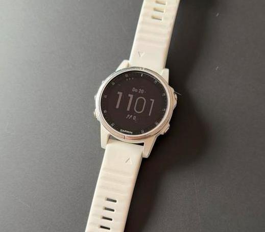 Garmin Fenix 5s Plus, Sieraden, Tassen en Uiterlijk, Sporthorloges, Zo goed als nieuw, Android, Wit, Afstand, Calorieverbanding