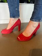 Unisa suede pumps koraal/rood open teen, Pumps, Ophalen of Verzenden, Unisa, Gedragen