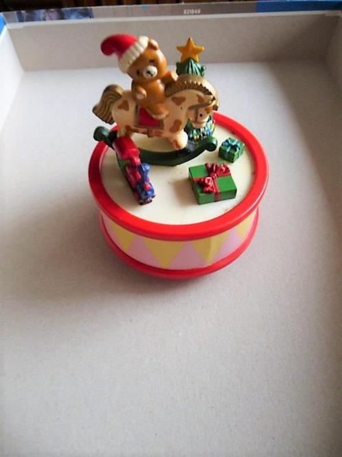ALLERLEI KERST, BABYS 1E KERST, 2 ENGELTJES, 3 ENGELTJES, Diversen, Kerst, Gebruikt, Verzenden
