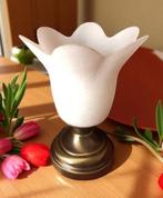 Vintage Italiaanse tafellampje messing, dikke kap glas bloem, Ophalen of Verzenden, Glas, Vintage / art deco klassiek, Minder dan 50 cm