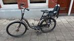 Moederfiets in goede staat met lage instap en zitje, Dubbele standaard, 56 cm of meer, Zo goed als nieuw, 1 zitje