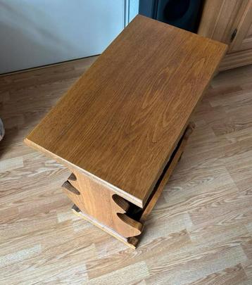 Eikenhouten Lectuurbak/Bijzettafel beschikbaar voor biedingen
