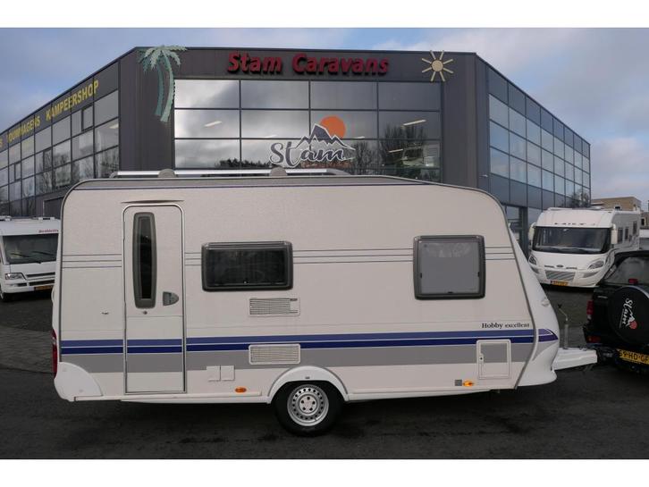Hobby Excellent 410 SFE incl. voortent, Caravans en Kamperen, Caravans, tot en met 3, 1000 - 1250 kg, Treinzit, Hobby, Frans bed