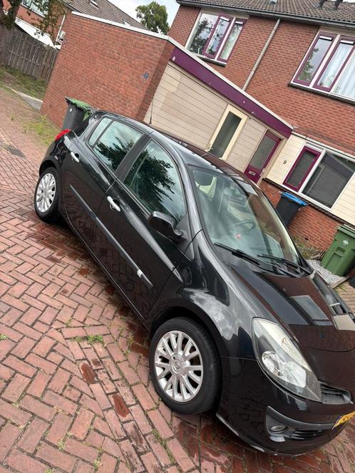 Renault Clio 1.4 16V 72KW 5-DRS E4 2006 Zwart, Auto's, Renault, Particulier, Clio, Cruise Control, Elektrische ramen, Lichtmetalen velgen
