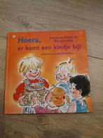 Ron Schröder - Hoera er komt een kindje bij!, Ophalen of Verzenden, Zo goed als nieuw, Ron Schröder; Marianne Busser