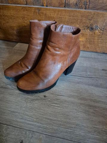 Zgan bruine dames schoenen maat 41  beschikbaar voor biedingen