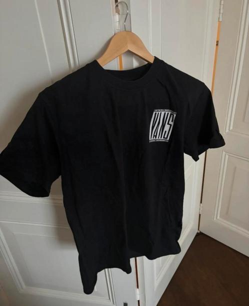 VANS unisex donker grijs Tshirt met ecru, grey top, maat M/L, Kleding | Dames, T-shirts, Zo goed als nieuw, Maat 38/40 (M), Grijs