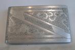 WWII Trench Art Aluminium Sigaretten Etui, Verzamelen, Militaria | Tweede Wereldoorlog, Ophalen of Verzenden, Kunstobject