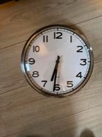 Klok PUGG, Ophalen of Verzenden, Zo goed als nieuw, Wandklok