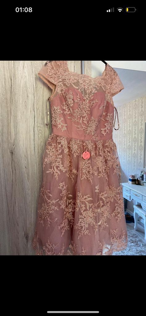 Chi chi london NIEUW maat 38, Kleding | Dames, Gelegenheidskleding, Nieuw, Overige typen, Maat 38/40 (M), Roze, Ophalen of Verzenden