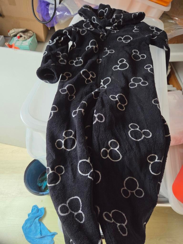 Mickey Mouse Onesie - Maat 104, Kinderen en Baby's, Kinderkleding | Overige, Ophalen of Verzenden, Zo goed als nieuw, Disney, Jongen of Meisje
