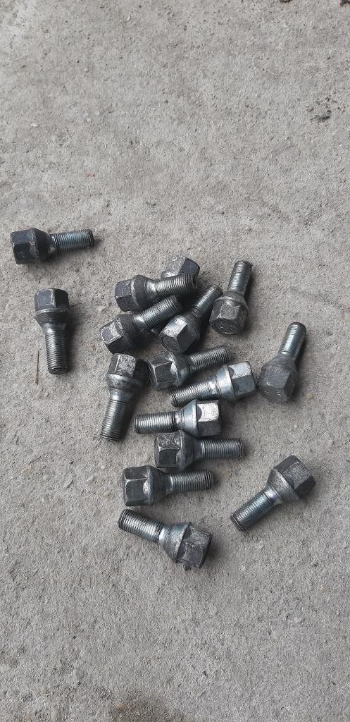 Set wielbouten LM velgen C2 uit 2004, Auto diversen, Overige Auto diversen, Ophalen of Verzenden