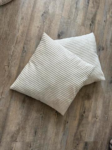 Kussens Off White 2 stuks beschikbaar voor biedingen