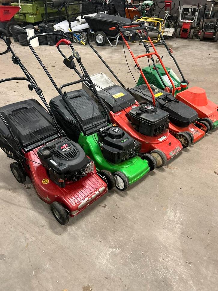 6 duwmaaiers werkende staat, Tuin en Terras, Grasmaaiers, Gebruikt, Benzine-grasmaaier, 50 cm of meer, Cirkelmaaier, Opvangzak