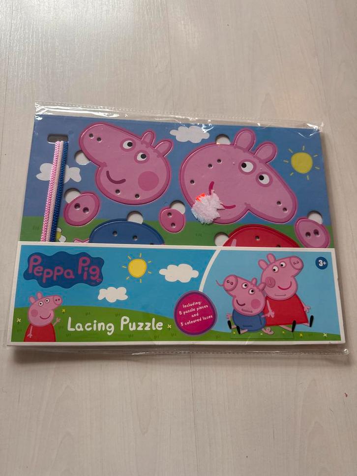 Peppa Pig Lacing Puzzel (Nieuw), Kinderen en Baby's, Speelgoed | Kinderpuzzels, Nieuw, 2 tot 4 jaar, 10 tot 50 stukjes, Ophalen of Verzenden