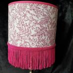 Vrolijke vintage boudoir stijl lampenkap roze franje, Rond, Ophalen of Verzenden, Wit, Minder dan 25 cm