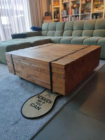 Salontafel  beschikbaar voor biedingen