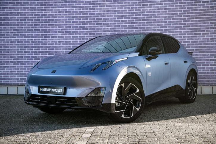 Lynk & Co 02 More 66 kWh | UIT VOORRAAD LEVERBAAR | COSMIC B, Auto's, Lynk & Co, Bedrijf, Te koop, Overige modellen, 360° camera