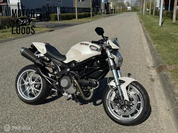 Ducati Monster 1100 | M1100 | naked bike beschikbaar voor biedingen