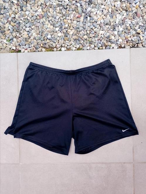 Nike Dri-FIT sportshorts - Maat M, Kleding | Heren, Badmode en Zwemkleding, Zwart, Ophalen of Verzenden