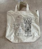 Uniqlo x Kaws x Andy Warhol 2Way Tote Bag, Sieraden, Tassen en Uiterlijk, Verzenden, Nieuw, Beige, Overige merken
