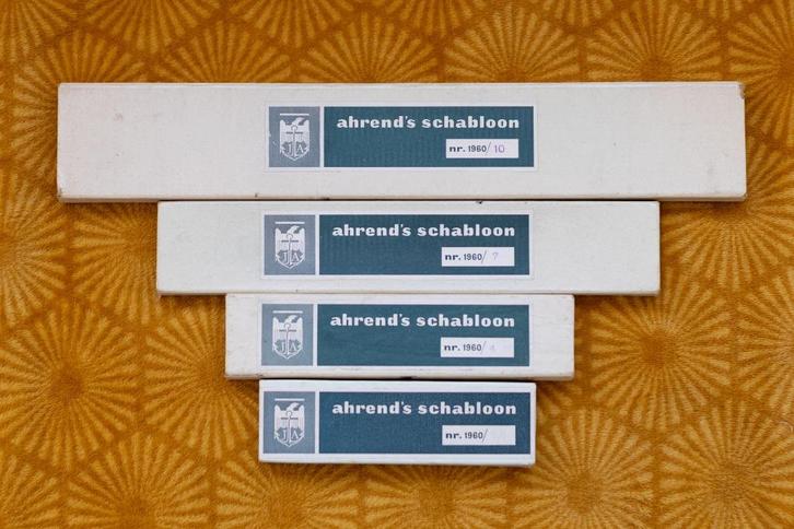 Vintage Ahrend's Schabloon Stencil Set (1960 Series), Hobby en Vrije tijd, Scrapbooking, Gebruikt, Overige typen, Overige merken