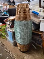 Decoratieve lamp van glas en riet, Ophalen of Verzenden, Gebruikt