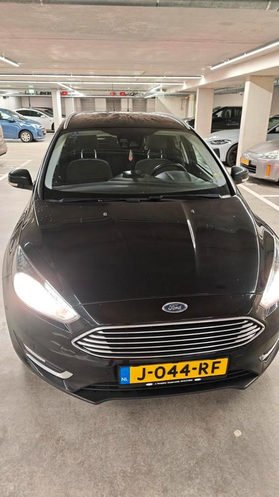 Ford Focus 1.0 Ecoboost 125pk 2015 Zwart, Auto's, Ford, Particulier, Focus, ABS, Adaptieve lichten, Airbags, Airconditioning, Bluetooth