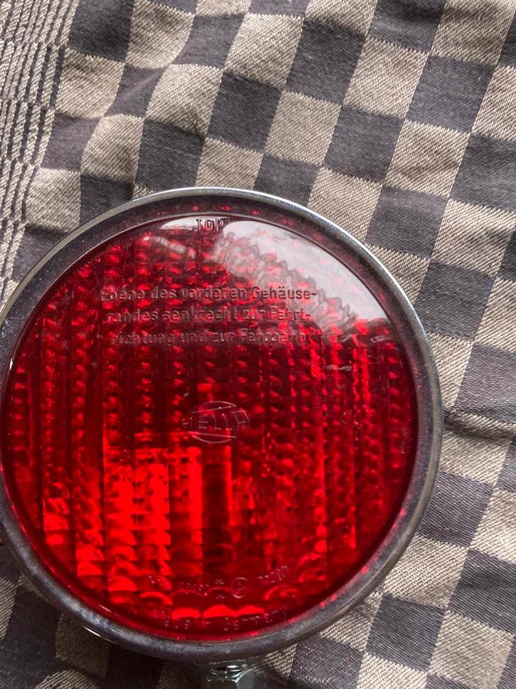 Oldtimer 1 Hella rode mistlamp diameter 13 cm, Auto-onderdelen, Verlichting, Gebruikt, Ophalen of Verzenden