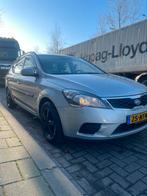 Kia Ceed 1.4  2010 met NIEUWE DISTRIBUTIE -ketting, Auto's, Kia, Voorwielaandrijving, 4 cilinders, 1396 cc, Origineel Nederlands