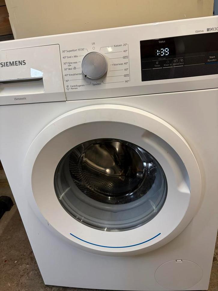 Siemens iQ300 Wasmachine - 8 kg, Witgoed en Apparatuur, Wasmachines, Gebruikt, Voorlader, 8 tot 10 kg, 85 tot 90 cm, 1200 tot 1600 toeren