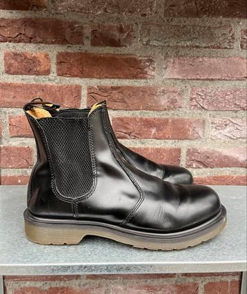 Dr. Martens 2976 chelsea boots maat 41 beschikbaar voor biedingen
