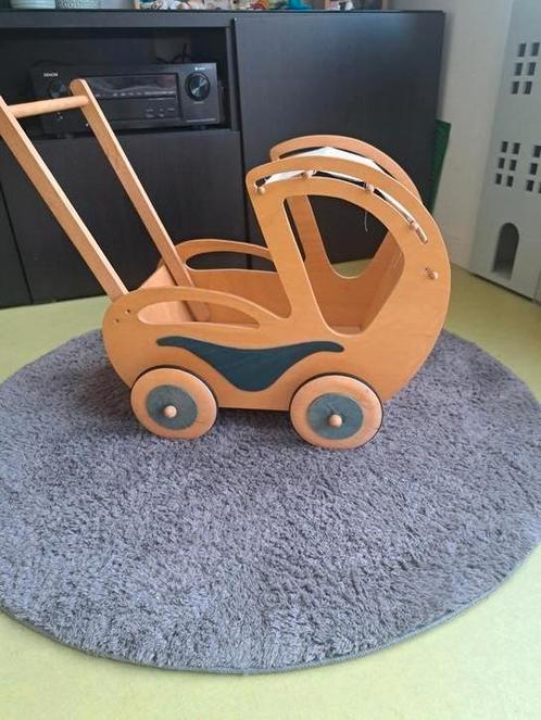 Houten poppenwagen vintage, Kinderen en Baby's, Speelgoed | Houten speelgoed, Zo goed als nieuw, Ophalen of Verzenden