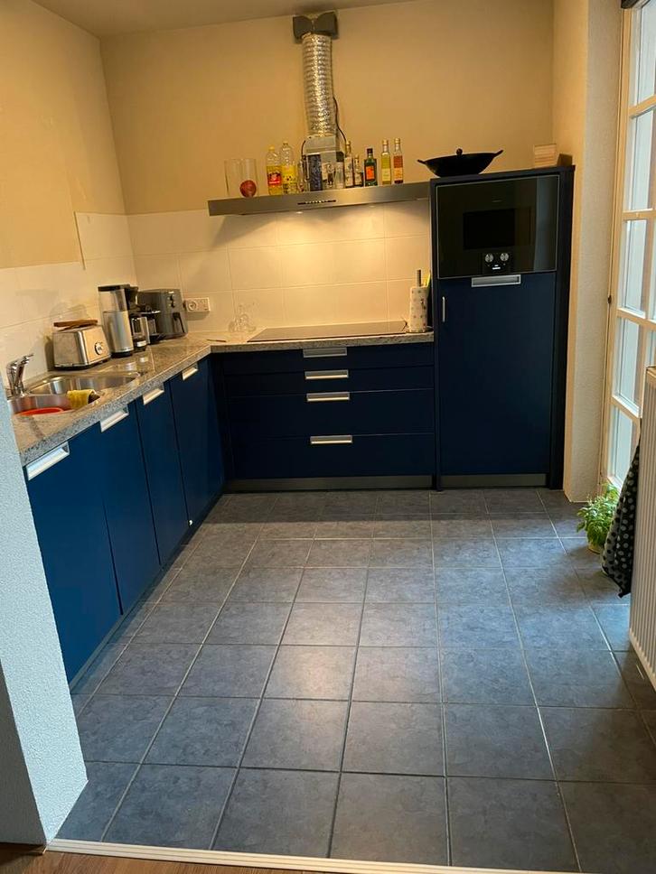 Keuken blauw hoekopstelling, Huis en Inrichting, Keuken | Complete keukens, Gebruikt, Hoekkeuken, Blauw, Graniet of Steen, Ophalen