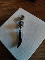 Leonardo Hanger - Zwarte Tand - RVS, Sieraden, Tassen en Uiterlijk, Kettingen, Ophalen of Verzenden, Zo goed als nieuw, Zilver