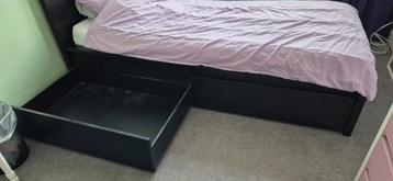 Bedframe Ikea 90x200cm incl lades zwartbruin - afbeelding 2
