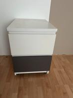 2 ikea nachtkastjes op wieltjes, Minder dan 50 cm, 1 of 2 laden, Ophalen of Verzenden, Zo goed als nieuw