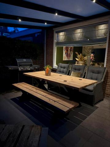 Tuinset te koop - Tuin tafel + bank + 3 relax stoelen beschikbaar voor biedingen