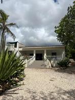 Gerenoveerd huis op Bonaire met 4 slaapkamers en zeezicht, 200 m², Vrijstaande woning, 5 kamers, 500 tot 1000 m²