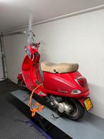 Vespa s50 brom zo meenemen, Ophalen, Zo goed als nieuw