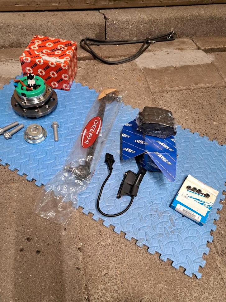 Opel. Onderdelen astra  combo, Auto-onderdelen, Motor en Toebehoren, Opel, Nieuw, Ophalen of Verzenden