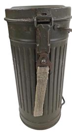 duitse ww2 gasmasker in gebruikte staat gemarkeerd met "ebu", Ophalen of Verzenden, Landmacht, Duitsland