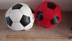 2 nieuwe strandballen. 1 rode en 1 witte nu 50 cent per stuk, Ophalen of Verzenden, Nieuw, Bal
