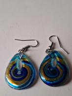 Blauw /goudkleurige murano glas Oorbellen, Sieraden, Tassen en Uiterlijk, Oorbellen, Hangers, Blauw, Ophalen of Verzenden, Glas