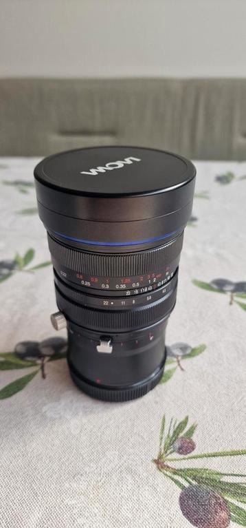 Laowa 15mm f/4.5 Zero-d Shift Canon RF beschikbaar voor biedingen