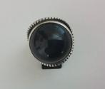 Zilveren  dames ring met Onix ., Ophalen of Verzenden, Zo goed als nieuw, 17 tot 18, Dame