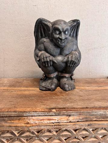 Fontijnspuwer gorgoyle beschikbaar voor biedingen