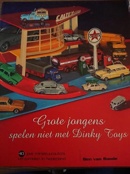 40 jaar miniatuurautos verzamelen in Nederland Dinky Toys &, Boeken, Catalogussen en Folders, Zo goed als nieuw, Ophalen of Verzenden