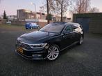 Volkswagen Passat 1.5 TSI Highline Business R DSG, Auto's, 730 kg, 4 cilinders, Zwart, Stationwagon